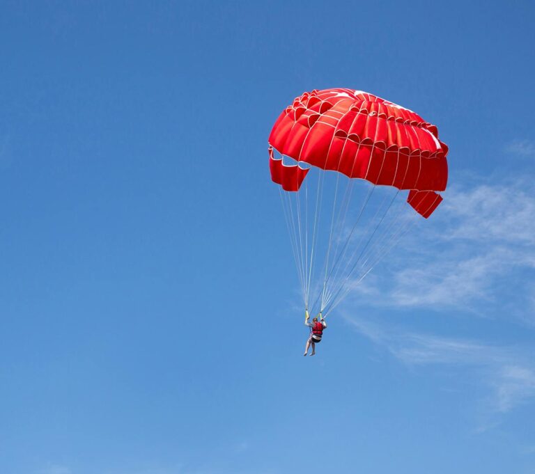 Quelle est la meilleure saison pour sauter en parachute ?