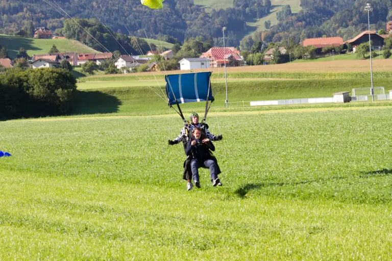 Les sangles de contrôle du parachute, c&rsquo;est quoi ?
