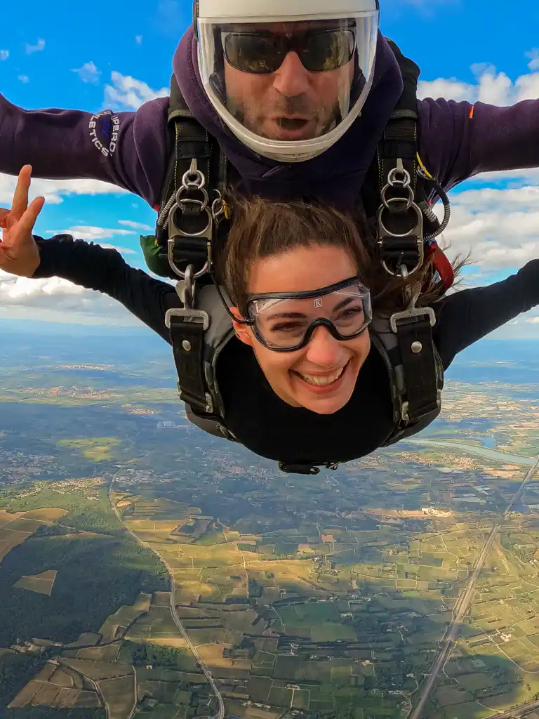 Saut en parachute tandem au-dessus du sud de la France avec vue sur la Provence