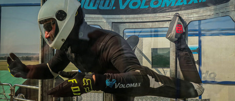 Simulateur de chute libre vs vrai saut : quelles différences ?